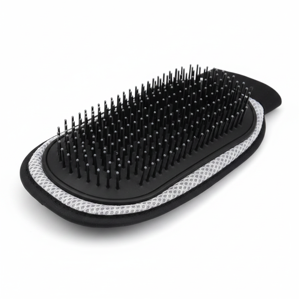Pet Grooming Glove Bristle Detail